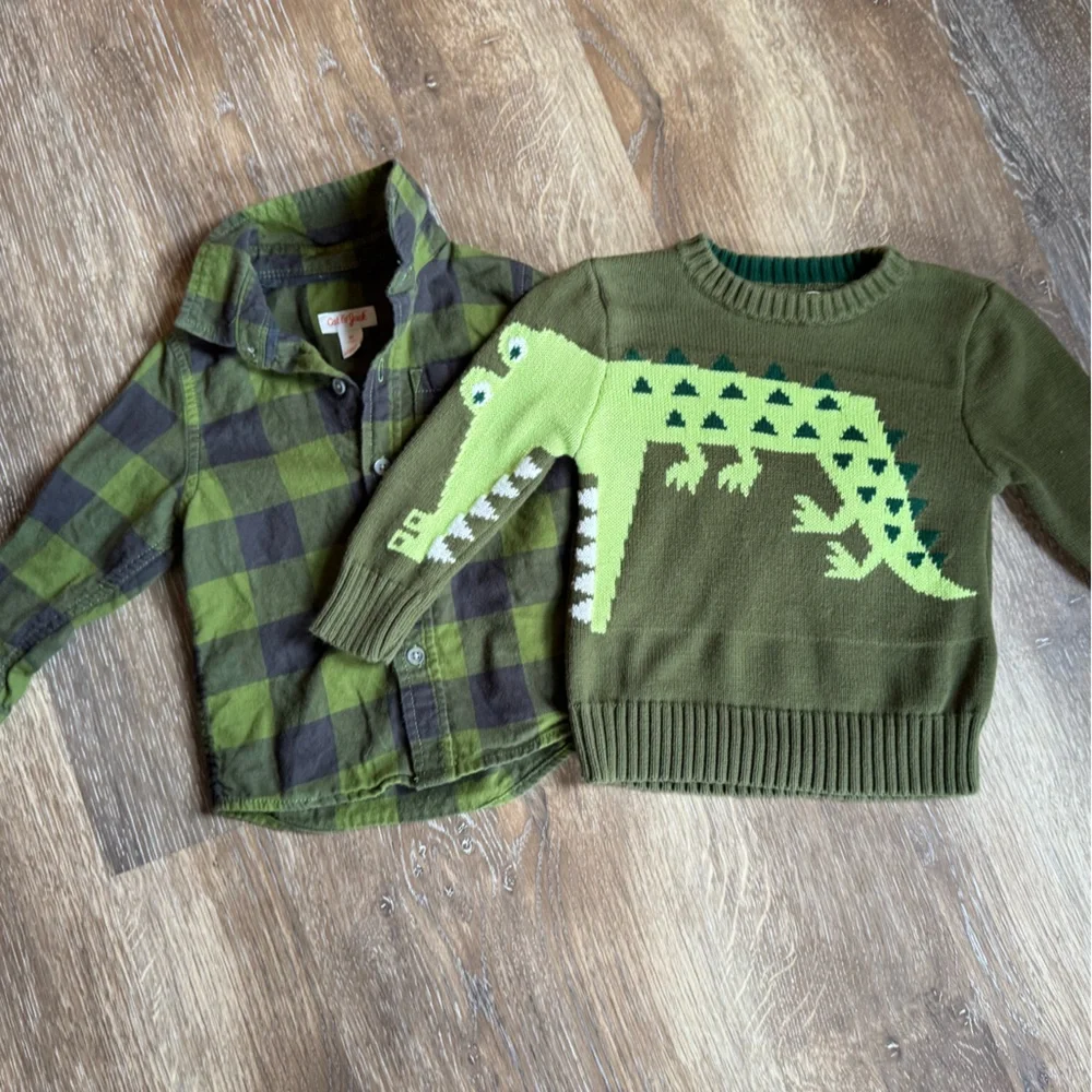 ADORABLE Cat & Jack Dino Sweater and plaid shirt set! 2T in EXCELLENT condition!